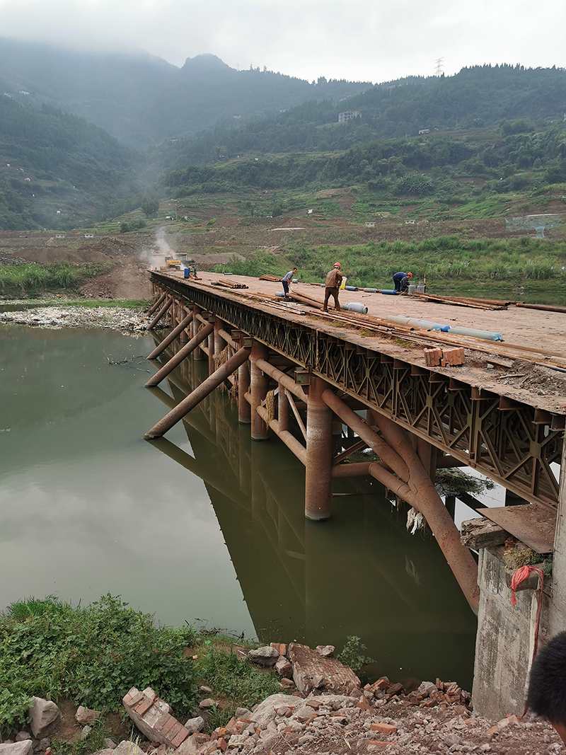 重庆开州钢便桥水下切割拆除